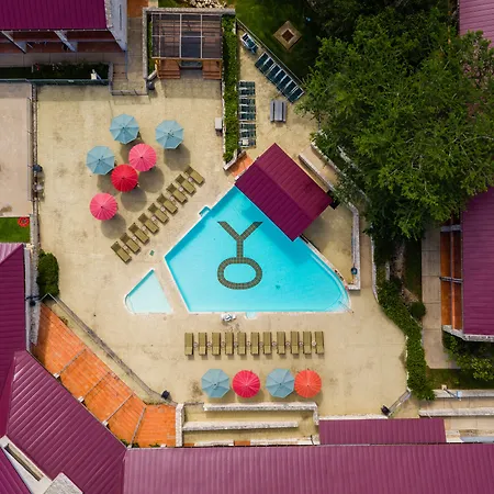 Y O Ranch Hotel And Conference Center-2